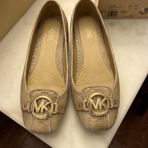 Lightly use Michael Kors